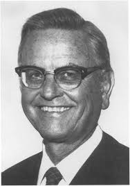 IN MEMORIAM Robert Lowry Dobson, M.D., Ph.D. (1919-1990)
