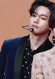 Are you searching for some haircuts and hairstyles thoughts that may enable you to look popular and certain? Bts V S Best Hairstyle This Year Knetizen