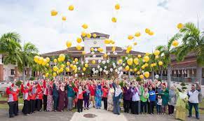 Hadith open mic #sampaikanwalausatuayat edisi sekolah telah berlangsung di sekolah seri puteri, cyberjaya pada 3 mac 2017 dengan kerjasama majlis agama. Seri Puteri Alumni To Celebrate School S 50th Anniversary In Grand Style
