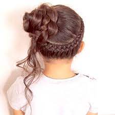 maira お花アレンジのサイドアップアレンジ ヘアスタイリング 女の子 髪型 アレンジ キッズ ヘアスタイル 女の子