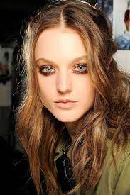 Because Im Addicted Beauty Inspo Underline Smokey Runway Beauty Runway Makeup Show Beauty
