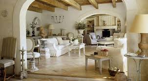 Une Villa En Toscane Accessoires De Decoration D Interieur Chez Westwing Decoration Interieure Maison Objet Deco Maison