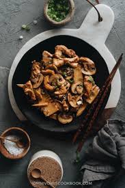 Mushrooms absorb flavors well and have an inherent meaty texture. Chinese Mushroom Chicken Stir Fry Omnivore S Cookbook