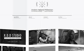 Minimal Black And White Design Which Just Makes You Click On Those Thumbnails Minimal Website Design Web Design Minimal Web Design