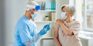 Pero en los últimos días, algunas autoridades han comenzado a aplicar candados. Vacuna De Oxford Avanza En Adultos Mayores