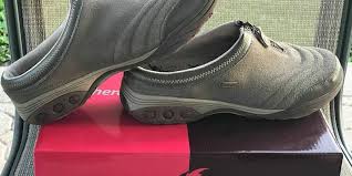 Shoe women's sienna side zip sport casual walking shoe. How To Find Plantar Fasciitis Shoes For The Sake Of Your Feet Health