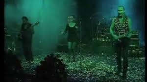 Maanam (tamil for respect or dignity) is a popular polish rock band, formed by marek jackowski, kora (olga jackowska) and milo kurtis in 1976. Maanam Roza Youtube