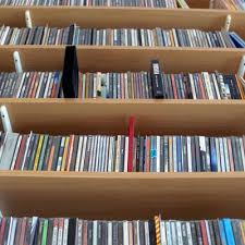 Annonce vente etagere range cd vends étagère en pin pour ranger les cd 2 occasion : Comment Faire Un Meuble Range Cd Soi Meme Etapes Conseils