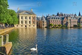 Met het strand, het casino en het centrum op wandelafstand is viersterrenhotel binnenhof uw. Binnenhof Stock Photos Offset