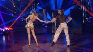 Let's dance 2021 wer ist raus wer darf weiterhin das tanzbein schwingen de. Let S Dance 2021 Kim Riekenberg Muss Rtl Tanzshow Verlassen
