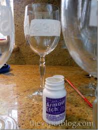 Personalize Wine Glasses With Glass Etching Cream Glaser Dekorieren Glasgravur Und Weinglas