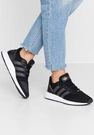 Shop for men's adidas shoes and sneakers at pacsun and enjoy free shipping and offer subject to change. Adidas Originals Swift Sneaker Low Clear Black Grey Six Footwear White Schwarz Zalando De