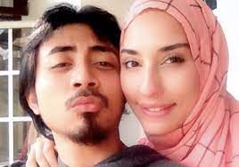 Kamu masa kahwin pun tak ada sape yang datang, pondn je datang. Zarina Anjoulie Sudah Bernikah Mulakan Hidup Baru