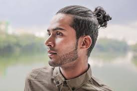 Gaya rambut panjang pria, gondrong, long hairstyle for men, simak sampai habis cara potong rambut panjang pria step by step Gaya Rambut Pria 2021 Yang Buat Lo Tambah Ganteng Gatsby Indonesia