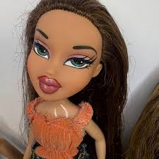 Bratz Dolls Mixed Lot VINTAGE Accessories Outfits Bundle Dylan Dana Fianna  Read