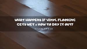 Buy the click together variety for easy removal, cleaning and replacement in wet areas. What Happens If Vinyl Flooring Gets Wet How To Dry It Out Tilen Space