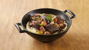 Boeuf Bourguignon Express Decouvrez Les Recettes De Cuisine De Femme Actuelle Le Mag