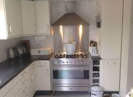 pin op annie sloan chalk paint voorbeelden keukens