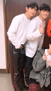 Got7 (stylisé en majuscule, hangeul: Ess On Twitter Jinyoung Got7 Jinyoung Hey Handsome