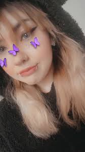 Demi Marsh (@demimarsh24)