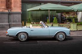 Side Profile Of A Hemmels Rebuilt Mercedes Benz 280sl Pagoda In The Much Adored Horizon Blue Quietly Parked Mercedes Benz Mercedes Benz Slk Mercedes Benz 500
