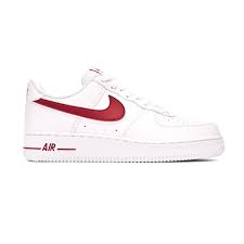 Me encantan estas zapatillas, me han llegado muy pronto y son preciosas, quedan muy bien con ropa negra y blanca y son muy cómodas. Zapatilla Nike Air Force 1 07 3 White Gym Red Tienda De Futbol Futbol Emotion
