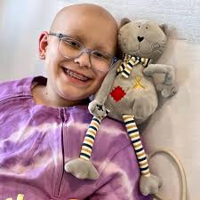 Caitlin Schwartz has fought and beat cancer not once — but twice in the  last two years. In 2021, she was diagnosed with Ewing Sarcoma in her right  shoulder blade. By the