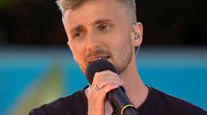 Det svänger när Lance & Linton framför hiten ”Sunshine”