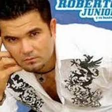 Sara Ulloa's Instagram, Twitter & Facebook