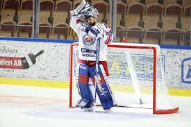 Lakers goalie viktor fasth tries to clear the puck, but instead fires it off his own teammate and into his own net to gift liberec a goal!follow the. Allt Om Viktor Fasth