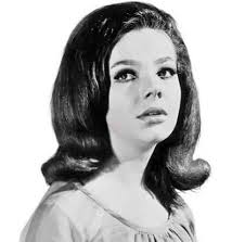 HASTA EL VIENTO TIENE MIEDO|