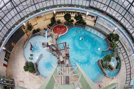 Met glijbanen van wel 120 meter lang en een. Schachthalle Aquapark Oberhausen