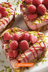 Kleine Himbeertorten In Herzform Rezept Himbeertorte Himbeeren Kuchen Herzform