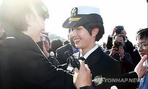 최태원 회장은 지난 2015년 노소영 관장과의 이혼을 원하며. ìµœíƒœì› Sk íšŒìž¥ ì°¨ë…€ ì „ì—­ ì†Œì‹ ä¸­ ì–¸ë¡ ë„ ê´€ì‹¬ ì•„ì£¼ê²½ì œ