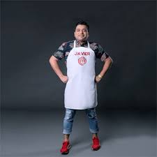 The culinary completion brings 56 individuals from different nationalities and fields who loves cooking and dream to become a professional chef as well as the first masterchef latino of the nation. Meet The 15 Contestants Selected On Telemundo S Masterchef Latino Zay Zay Com