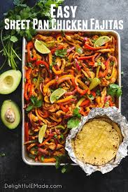 Looking For A Simple Healthy Chicken Dinner Idea These Sheet Pan Chicken Fajitas Are An Amazing Sheet Pan Dinners Healthy Chicken Dinner Pan Chicken Fajitas