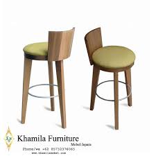 Dimensi yang sangat pas untuk melengkapi apabila anda masih kurang faham dengan set kursi cafe magic meja bundar kami persilahkan anda untuk menghubungi kontak yang telah kami. Kursi Mini Bar Kayu Jati Dudukan Bulat Khamila Mebel Kursi Bar Murah