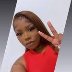 Tia Moss's Instagram, Twitter & Facebook