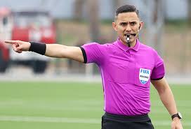 الحكم الأذربيجاني يدير مباراة رومانيا والسويد في دوري الأمم الأوروبية