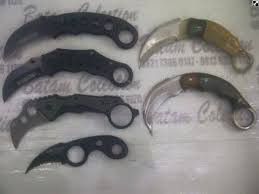 Sering berpetualang dan membutuhkan pisau lipat untuk menunjang berbagai aktivitas outdoormu? Batam Colection Pisau Karambit Kerambit Outdoor Harga Facebook