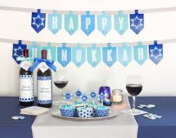 Use this hanukkah decoration to bring a personalized flair to every occasion. 14 Festive Hanukkah Decor Ideas Southern Living