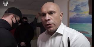 Представники одразу кількох видань повідомляли про чоловіків у чорному. Centxioenm5rfm