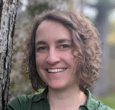 Annette Goff's Instagram, Twitter & Facebook