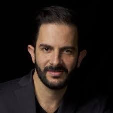 Benjamin Hoppe's Instagram, Twitter & Facebook