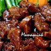 Tips dalam memasak bistik daging sapi adalah gunakan daging sapi bagian has dalam yang bebeas lemak. 1