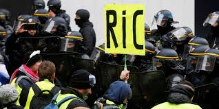 Comme le souligne le journaliste de libération vincent glad, le mariage pour tous ne figure pas parmi les revendications affichées par les gilets jaunes. Non Les Gilets Jaunes Ne Demandent Pas L Abrogation Du Mariage Pour Tous