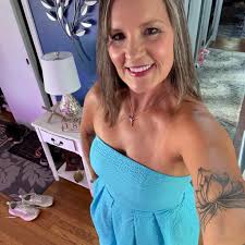 Jessica L. Leach updated her cover photo.