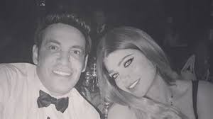 ولد الخطيب في قرية مصرية تتبع مركز السنبلاوين بمحافظة الدقهلية. Ù…Ø­Ù…ÙˆØ¯ Ø§Ù„Ø®Ø·ÙŠØ¨ Ø²ÙˆØ¬ ØºØ²Ù„ Ø§Ù„Ø¨ØºØ¯Ø§Ø¯ÙŠ