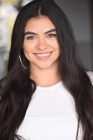 Lea Patrick's Instagram, Twitter & Facebook