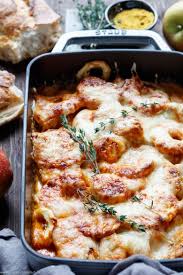 Gratinierter Schweinefilet Apfel Auflauf Mit Currysahne Emmikochteinfach Rezept Schweinefilet Rezepte Schweinelende Rezepte Schweinefilet